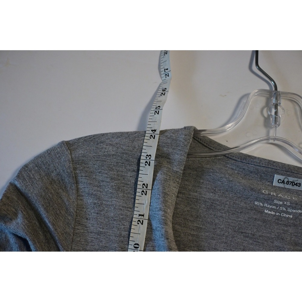 Grace V-Neck Top - Picture 7 of 7